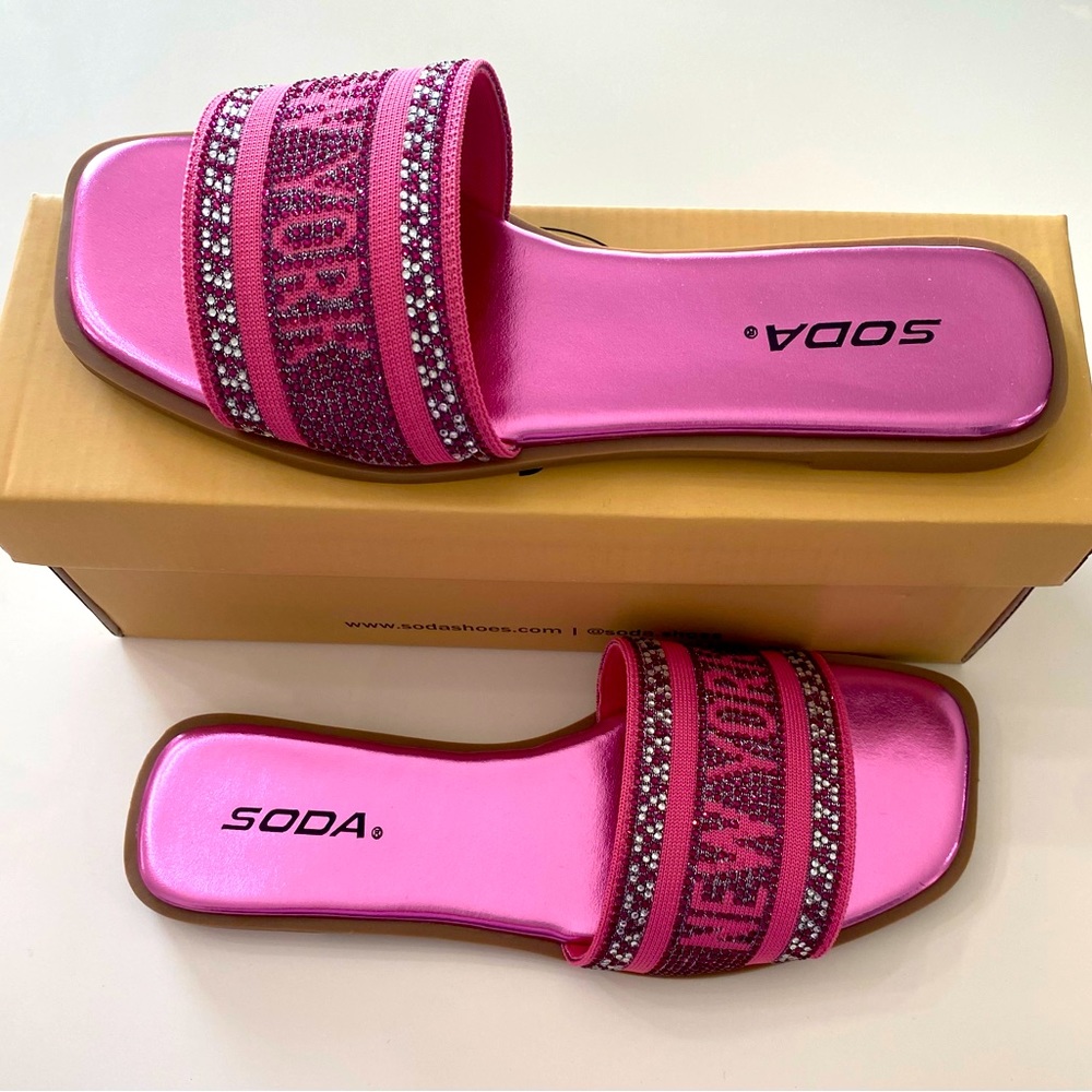 Women’s Soda New York Metallic Pink Rhinestone Band Slides Sandals 7.5, 8.5, 9